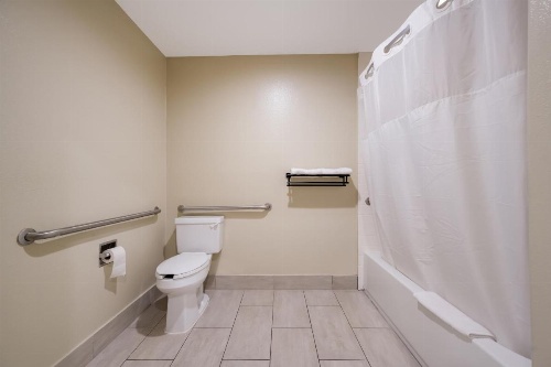 Americas Best Value Inn I-45 / Loop 610 image 1